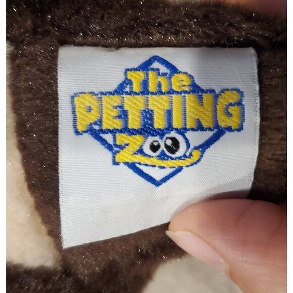 The Petting Zoo Otter Plush Stuffed Animal Toy April 2011 Batch 001787 - Picture 6 of 10